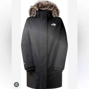 The North Face Women’s Arctic Parka II, TNF Black size M